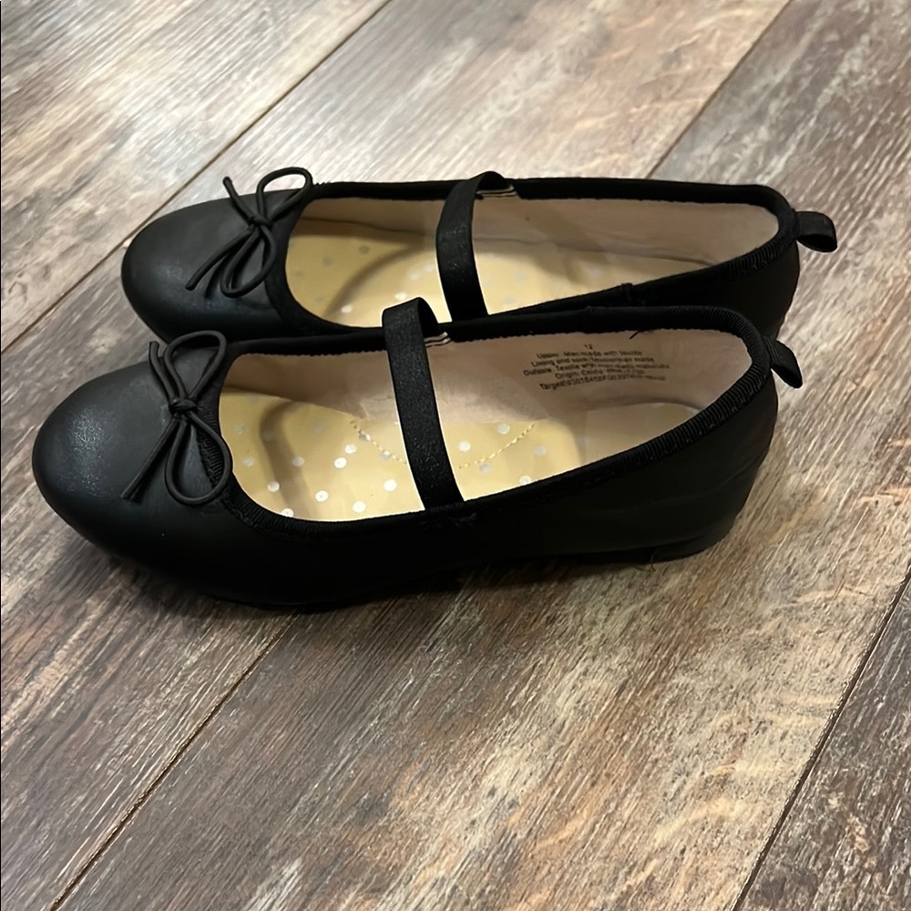 Cat & Jack Black Kids Shoes - Picture 7 of 11
